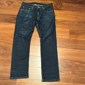 Levi straight fit dark blue jeans 31/30